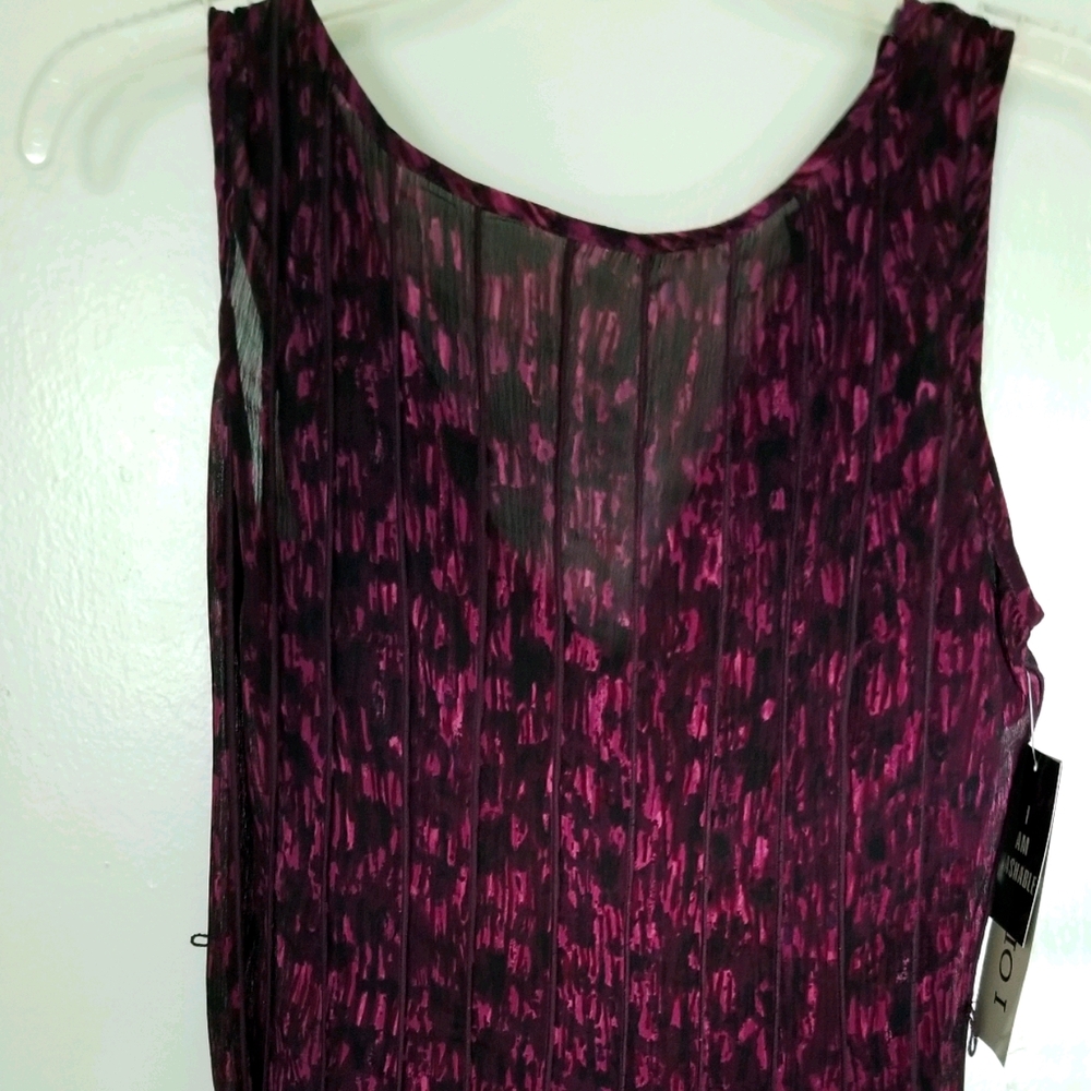 Dress sleeveless